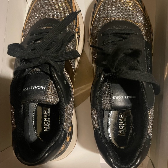 Michael Kors Sneakers. EUC - Picture 5 of 7